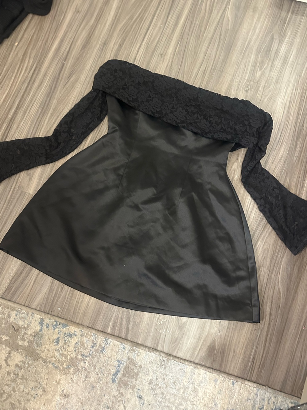Off-Shoulder Black Lace A-Line Dress